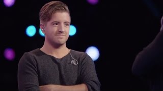 The Voice Top 12 : Billy Gilman &quot;The Show Must Go On&quot; - Intro with Garth Brooks - S11 2016