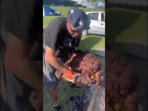 asado con cuero en San Carlos #fuegosagrado #sancarlos  #maldonado
