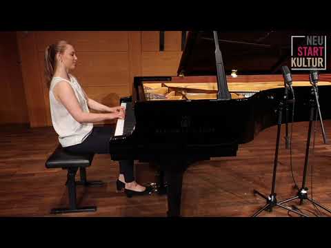 Sonatina in G Major, WoO Anh. 5 No. 1, I. Moderato by Ludwig van Beethoven - Magdalena Haubs