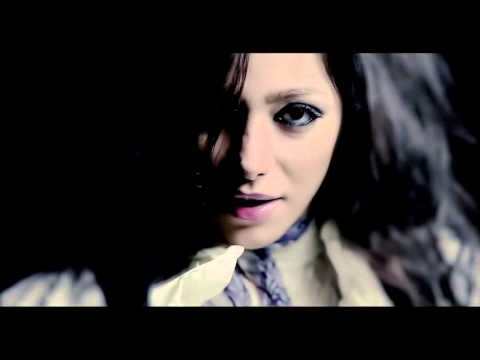 Sasha & Selin 'Mimiram Vase To'