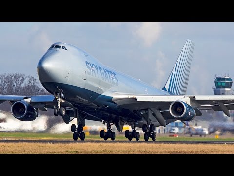 BOEING vs. AIRBUS - 40 PLANES in 10 minutes