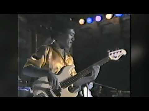 Tetsuo Sakurai bass solo with CASIOPEA at Montreux (1984)