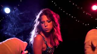 Deerhoof - Mario&#39;s Flaming Whiskers III [OFFICIAL MUSIC VIDEO]