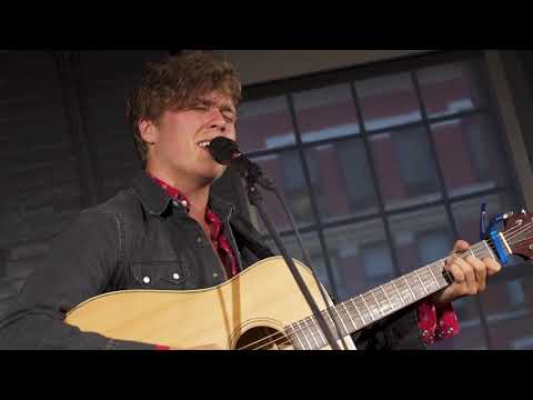 Christian Lopez - "Silver Line" (Acoustic) | Live at The Orchard