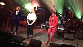 Did I Make You Cry on Christmas Day: Safia Nolin, Rufus Wainwright, Martha Wainwright