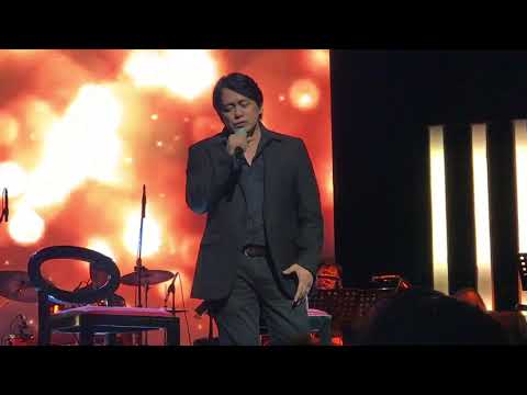 Marco Sison sings “My Love Will See You Through” for Rico J