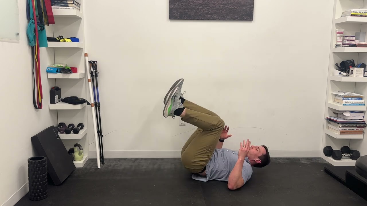 Dead bug with knee press - YouTube