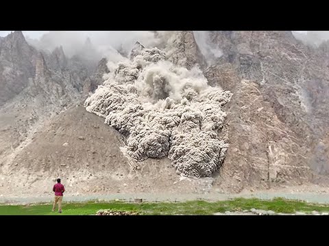 10 Terrifying Landslides Caught On Camera