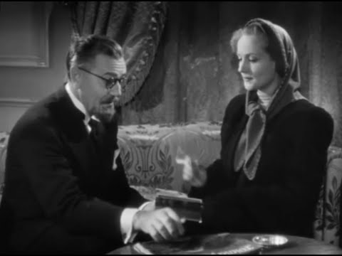 Carole Lombard smoking – Compilation (1929-1942)