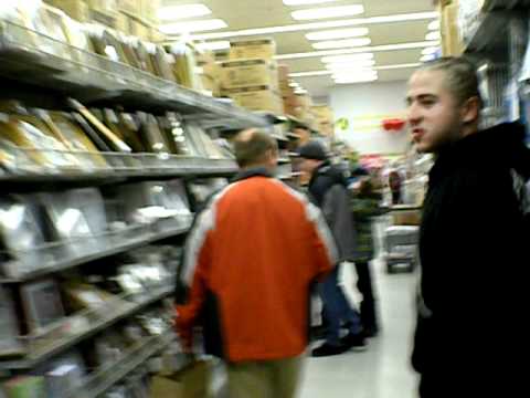 Queclown au Dollorama