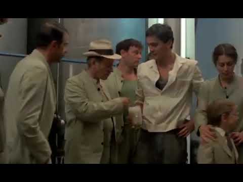 Poseban tretman - Scena iz pivare