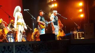 Opetaia Foa'i and Olivia Foa'i of Te Vaka Performing We Know the Way from MOANA