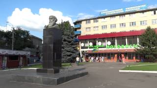preview picture of video 'Памятник Жуковскому и флаги Украины, 05.07.14., Харьков'