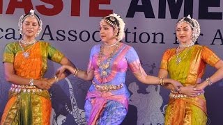 Hema Malini, Esha & Ahana Deol Perform at Namaste