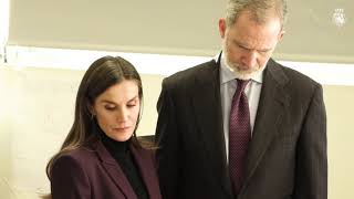 Sus Majestades los Reyes visitan al proyecto “Salvem les Fotos UPV / Recuperar las memorias”