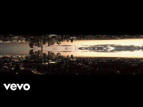 Timothy Bloom - Mistletoe Hanging ft. V. Bozeman