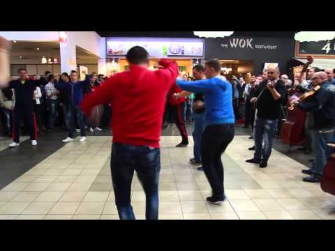 Flashmob Ansamblul Artistic Muresul