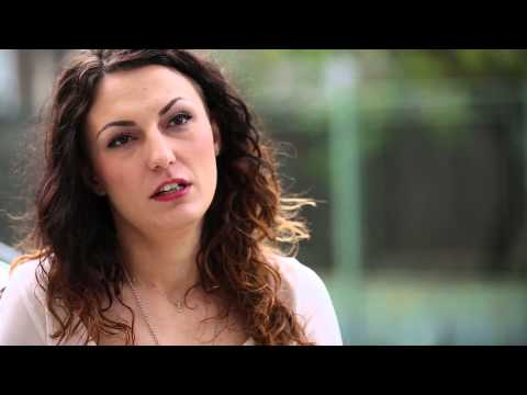 Toyota Auris Hybrid  Povestea Alexandrei