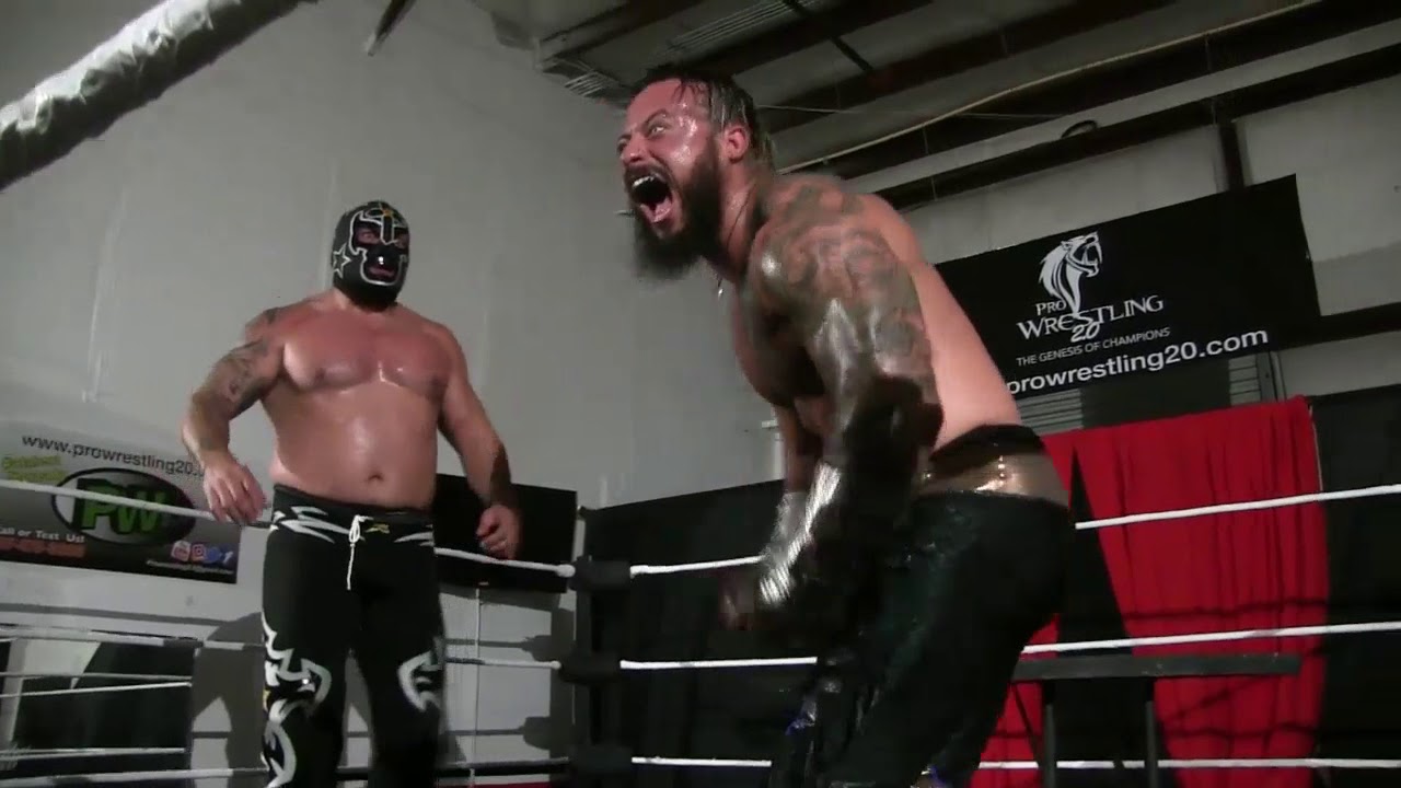 The Mecha Wolf Mr. 450 vs El Nazarene