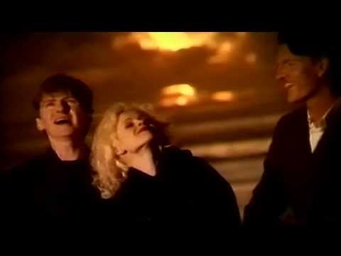 Angels Heap - The Finn Brothers