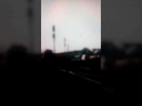 Trenul sezonier R 936 "Bihor" Oradea Mangalia intrare la peron și plecare din gara Oradea.