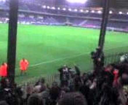 Pogo a sochaux a la sortie du stade (FCSM 1 - 1 ASSE)