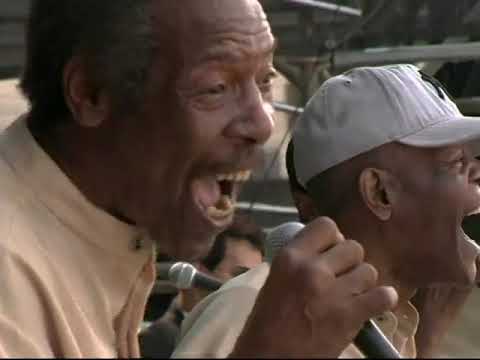 Esquires - Get On Up - Live!