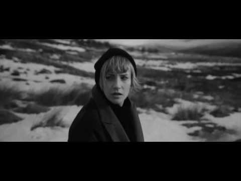 Omnia ft Everything by Electricity - Bones