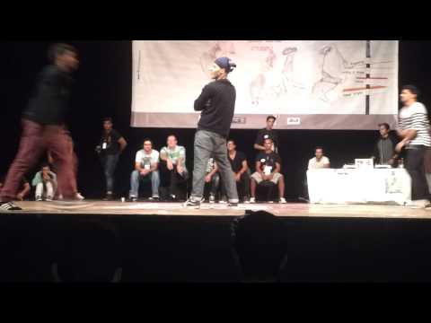 Bboy Oussama & Hiko LHKZJ vs BBoy Khair & farid 2013