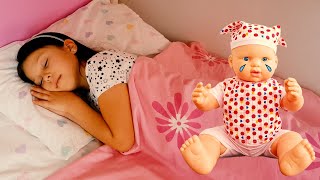 LEARN COLORS WITH THE  CUTE SLEEPLESS BABIES - THE MAGICAL NIGHT OF THE MOTHER P1