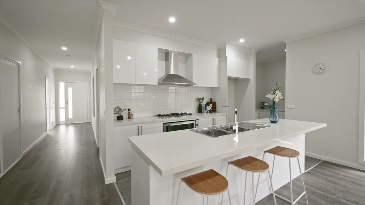 Property Video 11 Mulloway Drive, POINT COOK VIC 3030