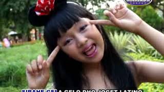 Download lagu DEZPASITO-ALBUM THE BEST MILA VOL.4-MARINDA RECORD mp3 Download lagu DEZPASITO-ALBUM THE BEST MILA VOL.4-MARINDA RECORD mp3