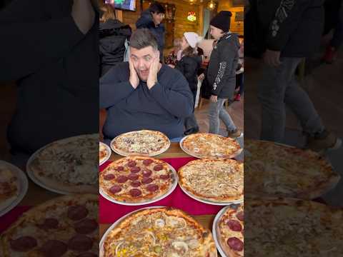 Označi nekoga s kim bi ovo pojeo #pizza #shorts #youtubeshorts