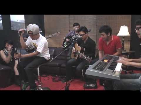 Rumah Akustik x Zamzam - Romantis pliis