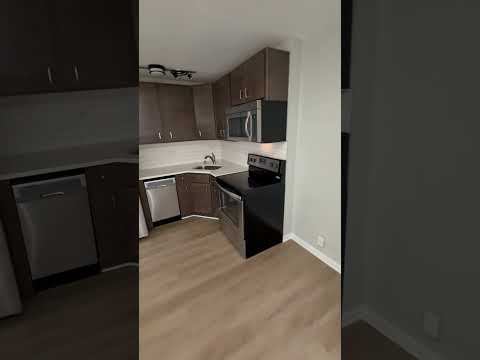 2205 Bryant Ave: The Lowry Hill Nook - Video 4 of 4