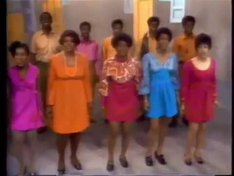 Classic Sesame Street - Listen My Brother sing the Alphabet