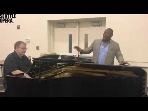 Alfred Walker (Porgy) sings "I Got Plenty o' Nuttin'"