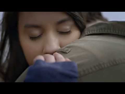 Buchtrailer zu Band 1 und 2 von "Die Auslese" von Joelle Charbonneau