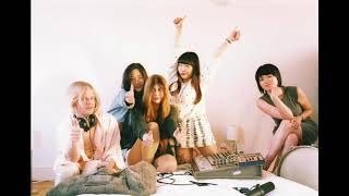 Connan Mockasin - It's Your Body 4 &amp; 5 / I Wanna Roll With You