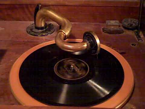 EARL GRESH'S GANGPLANK ORCH. VIVA-TONAL - AH! AH! AW! AW! - ROARING 20'S VICTROLA 8-30
