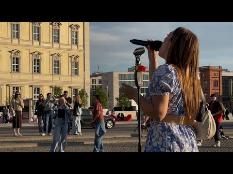 Joena Steff - Love Me Like You Do ( Street Performer Berlin Germany 4K Video )