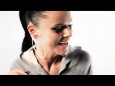 Bartók Eszter - Marionett