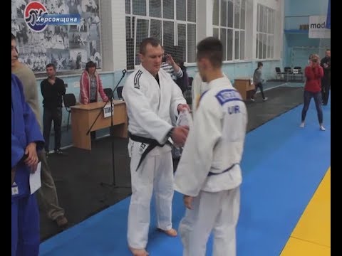 Всесвітньо відомий дзюдоїст Роман Гонтюк провів майстер-клас для дітей у Херсоні