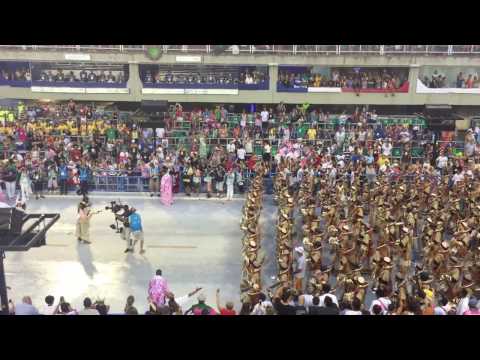 Mangueira Desfile 2017 - Bateria