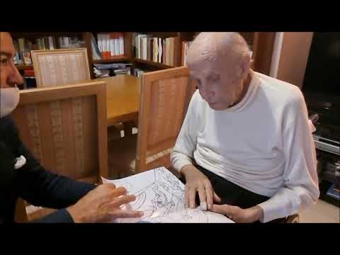 Il Prof. Francesco Alberoni ed il manager Salvo Nugnes ammirano il catalogo di Melanie Francesca