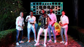 Video La Pava de La Super Mini Banda 