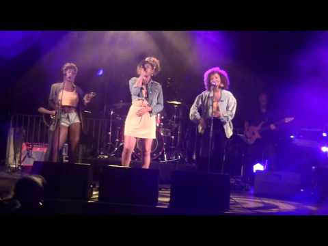 Naomi mit Band 3 -hafenperlen - Innenhafen Duisburg Extraschicht