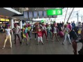 Schiphol - Flashmob Madagascar 3 
