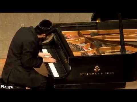 "Daled Bavos" Niggun of the Alter Rebbe - Pianist Mikhail Pais