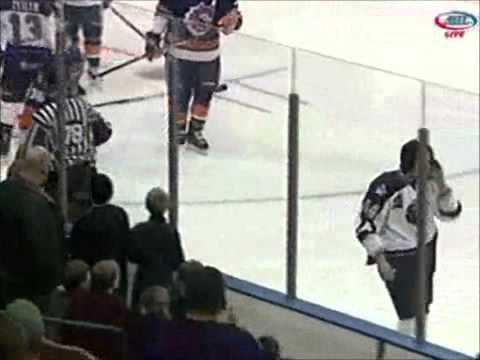 Chris Frank vs Richard Clune